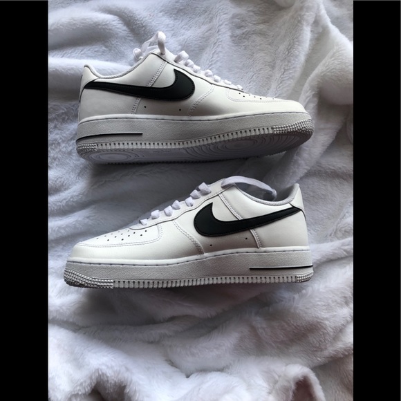 New low Top Nike•SOLD• - Picture 9 of 13